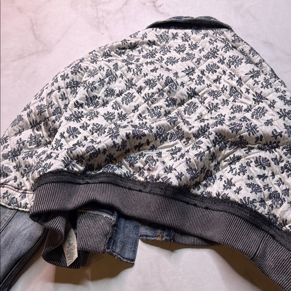 Free People Quilted Ditsy Denim Jacket XS/S - Picture 9 of 9
